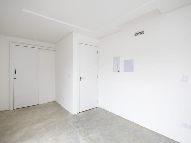 Sobrado com 89m² 3 quartos e 3 banheiros, à venda, no bairro Lindóia em Curitiba