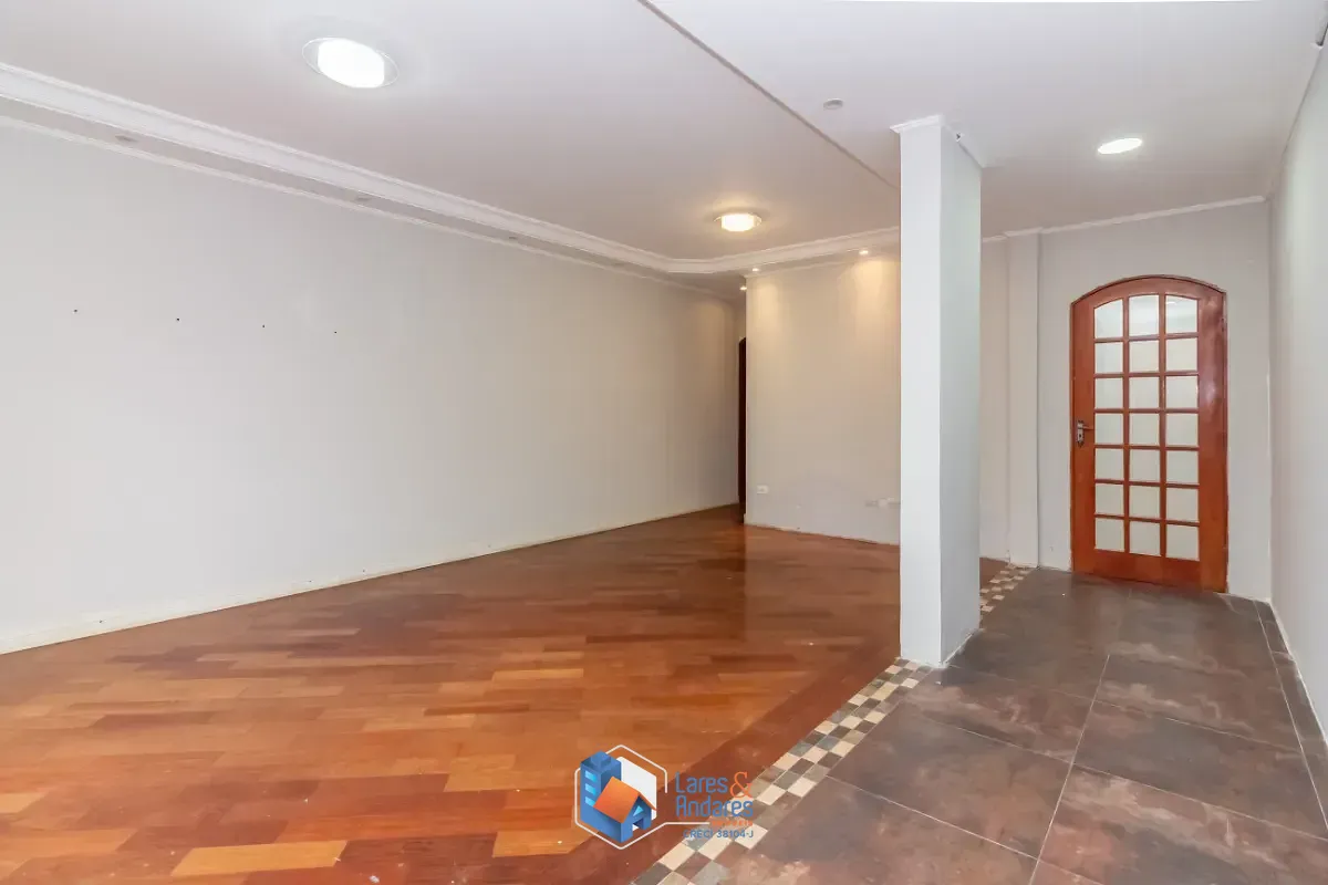 Sobrado, 3 quartos, 207 m² - Foto 2