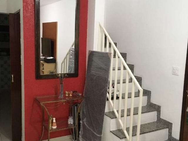 Sobrado com 110m² 2 quartos e 3 banheiros, à venda, no bairro Parque Monte Alegre em Taboão da Serra