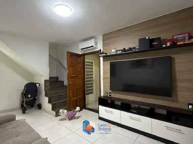 Sobrado com 100m² 3 quartos e 3 banheiros, à venda, no bairro Vila Nivi em São Paulo