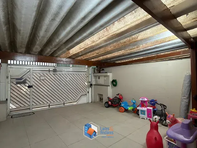 Sobrado com 100m² 3 quartos e 3 banheiros, à venda, no bairro Vila Nivi em São Paulo