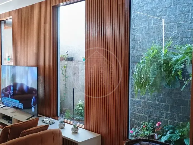 Sobrado com 216m² 3 quartos e 1 banheiro, à venda, no bairro Vila Friburgo em São Paulo