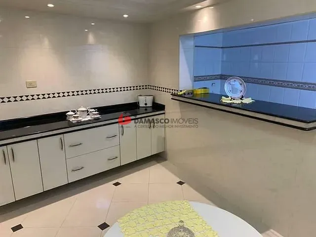 Sobrado com 250m² 3 quartos e 1 banheiro, à venda, no bairro Sítio da Figueira em São Paulo