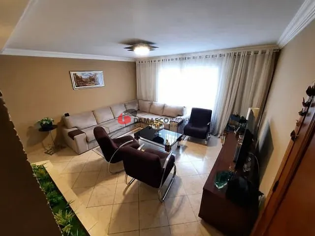 Sobrado com 136m² 3 quartos e 1 banheiro, à venda, no bairro Nova Gerti em São Caetano do Sul