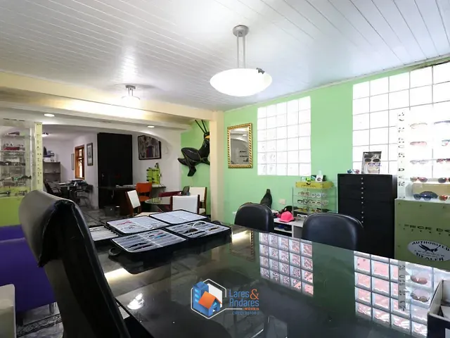 Sobrado com 195m² 4 quartos e 4 banheiros, à venda, no bairro Vila Ipojuca em São Paulo