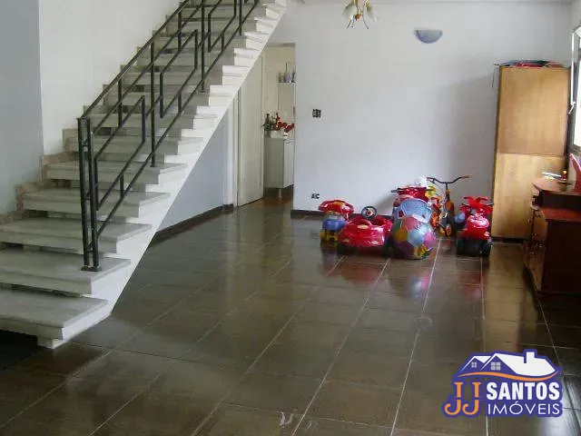 Sobrado com 210m² 4 quartos e 4 banheiros, à venda, no bairro Água Rasa em São Paulo