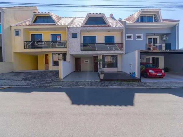 Sobrado 3 quartos e 3 banheiros, à venda, no bairro Campo Comprido em Curitiba