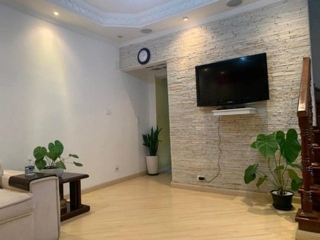 Sobrado com 167m² 3 quartos e 3 banheiros, à venda, no bairro Km 18 em Osasco