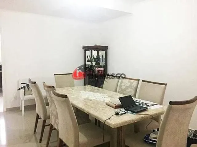 Sobrado com 160m² 3 quartos e 1 banheiro, à venda, no bairro Barcelona em São Caetano do Sul