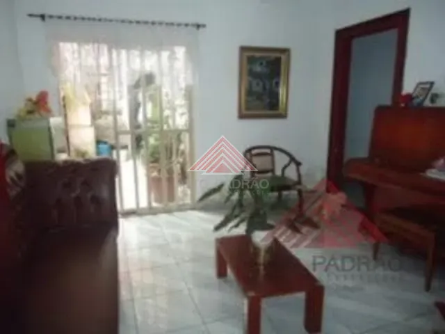 Sobrado 3 quartos e 2 banheiros, à venda, no bairro Jardim Zaira em Mauá