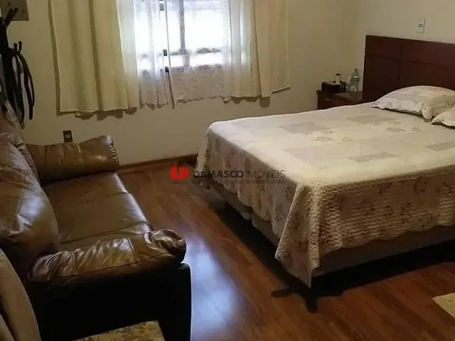 Sobrado com 224m² 3 quartos e 4 banheiros, à venda, no bairro Campestre em Santo André