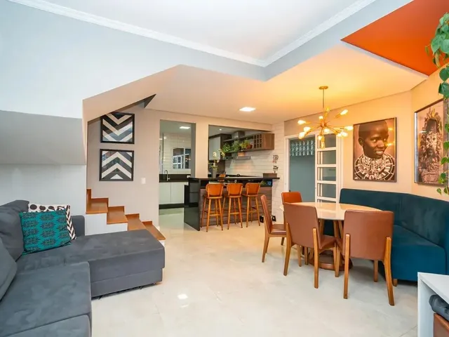 Casa com 170m² 5 quartos e 5 banheiros, à venda, no bairro Abranches em Curitiba