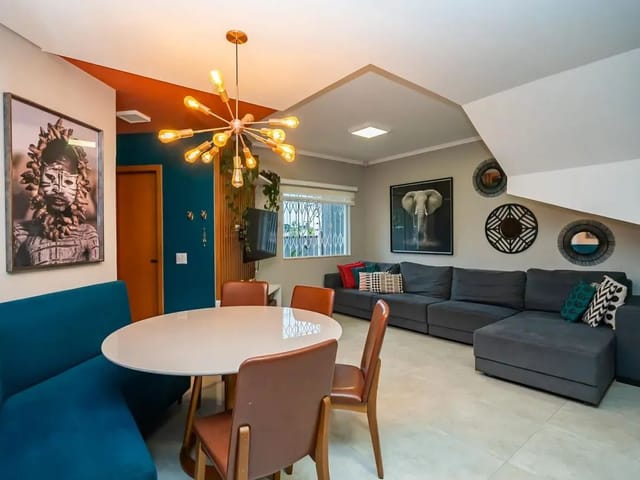Casa com 170m² 5 quartos e 5 banheiros, à venda, no bairro Abranches em Curitiba