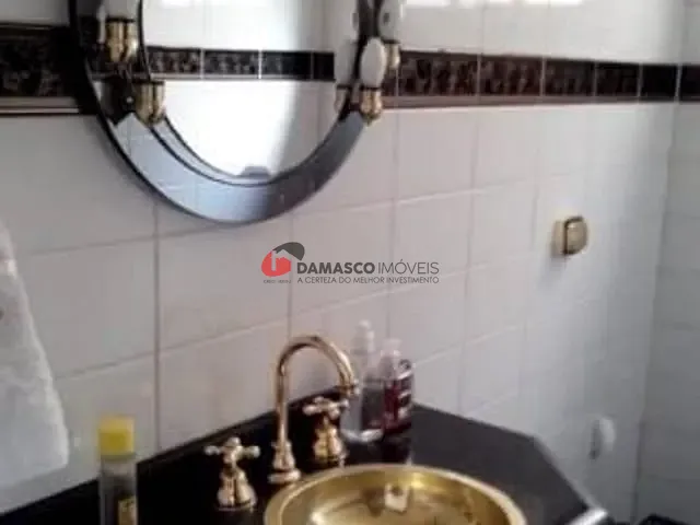 Sobrado com 273m² 4 quartos e 4 banheiros, à venda, no bairro Santa Maria em São Caetano do Sul