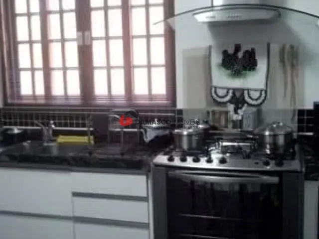 Sobrado com 273m² 4 quartos e 4 banheiros, à venda, no bairro Santa Maria em São Caetano do Sul