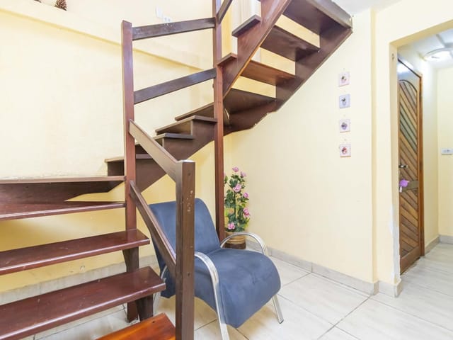 Sobrado com 141m² 3 quartos e 2 banheiros, à venda, no bairro Campo Comprido em Curitiba