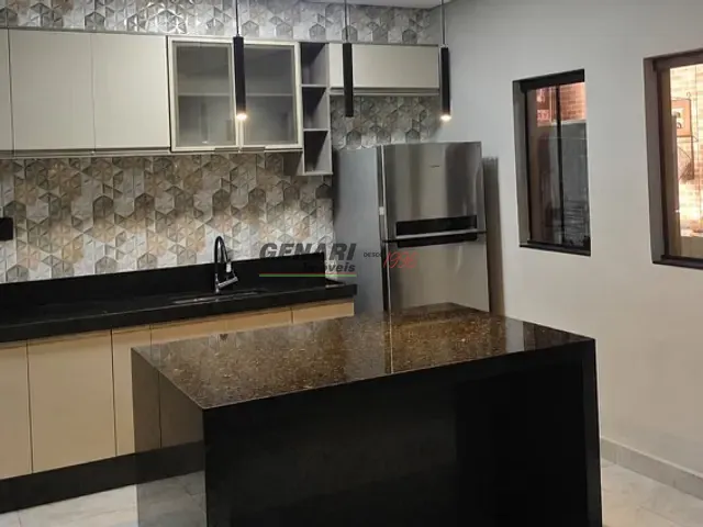 Sobrado com 135m² 3 quartos e 3 banheiros, à venda, no bairro Jardim Doutor Carlos Augusto de Camargo Andrade em Indaiatuba