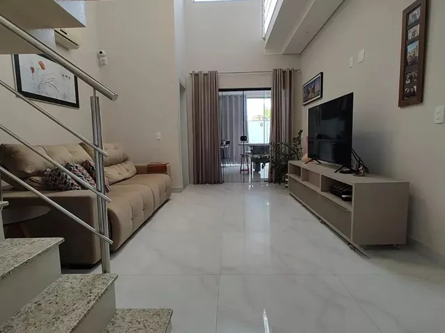 Casa 4 quartos e 4 banheiros, à venda, no bairro BAIRRO UBATUBA - SC em São Francisco Do Sul