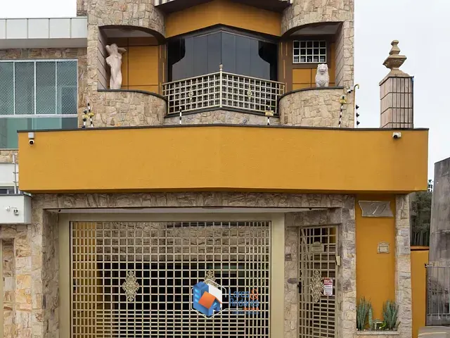 Sobrado com 200m² 3 quartos e 5 banheiros, à venda, no bairro Chácara Inglesa em São Paulo
