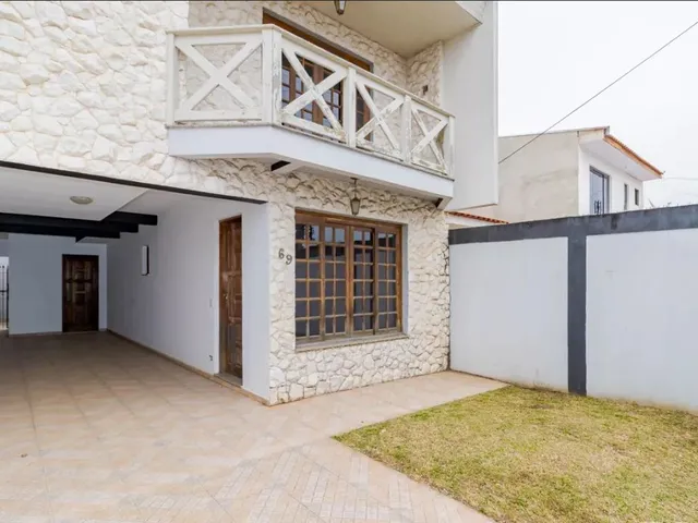Sobrado com 130m² 3 quartos e 3 banheiros, à venda, no bairro Cidade Industrial em Curitiba