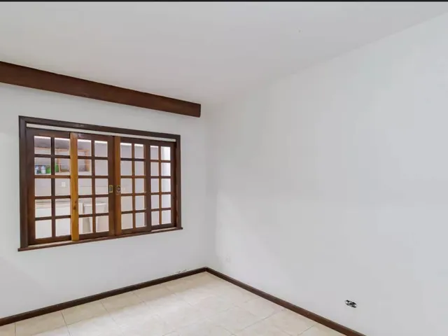 Sobrado com 130m² 3 quartos e 3 banheiros, à venda, no bairro Cidade Industrial em Curitiba