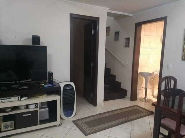 Sobrado com 101m² 3 quartos e 3 banheiros, à venda, no bairro Campo Comprido em Curitiba