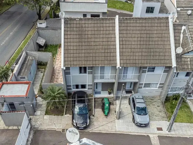 Sobrado com 134m² 3 quartos e 1 banheiro, à venda, no bairro Campo Comprido em Curitiba