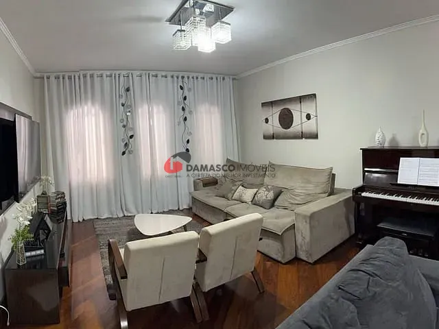 Sobrado com 204m² 3 quartos e 2 banheiros, à venda, no bairro Sítio da Figueira em São Paulo