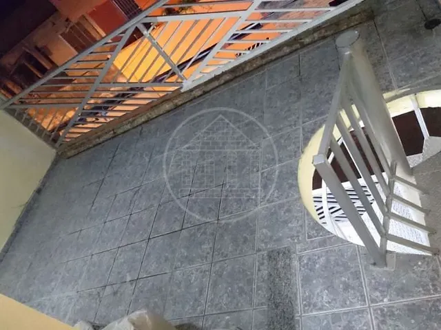 Sobrado com 125m² 4 quartos e 2 banheiros, à venda, no bairro Conjunto Habitacional Pirajussara em São Paulo