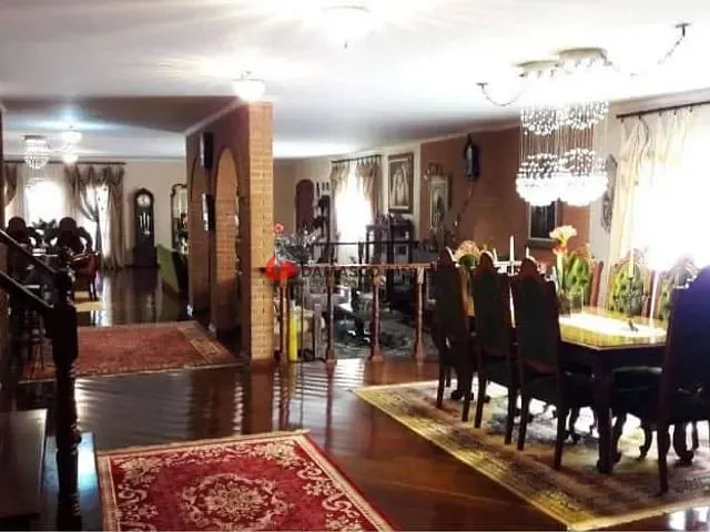 Sobrado com 550m² 3 quartos e 3 banheiros, à venda, no bairro Oswaldo Cruz em São Caetano do Sul