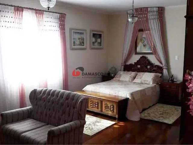 Sobrado com 550m² 3 quartos e 3 banheiros, à venda, no bairro Oswaldo Cruz em São Caetano do Sul