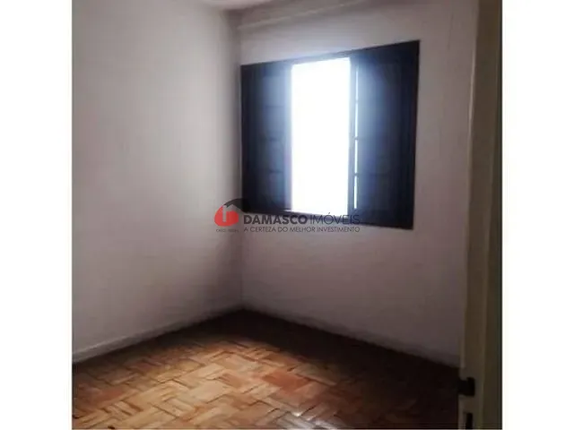 Sobrado com 985m² 3 quartos e 1 banheiro, à venda, no bairro Santa Paula em São Caetano do Sul