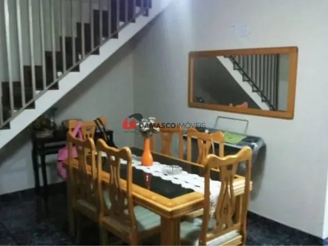 Sobrado com 184m² 4 quartos e 1 banheiro, à venda, no bairro Osvaldo Cruz em São Caetano do Sul