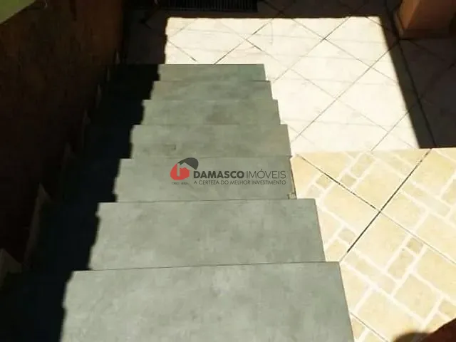 Sobrado com 219m² 4 quartos e 3 banheiros, à venda, no bairro Olímpico em São Caetano do Sul