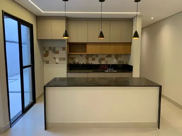 Sobrado com 176m² 3 quartos e 5 banheiros, à venda, no bairro Loteamento Park Gran Reserve em Indaiatuba
