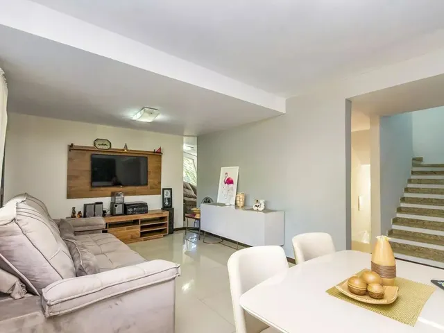 Casa com 101m² 3 quartos e 3 banheiros, à venda, no bairro Santa Felicidade em Curitiba
