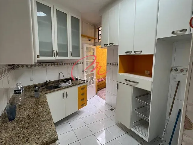 Sobrado 4 quartos e 4 banheiros, à venda, no bairro Vila Universitária em São Paulo