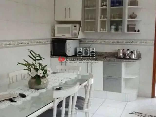 Sobrado com 270m² 3 quartos e 1 banheiro, à venda, no bairro Santa Maria em Santo André