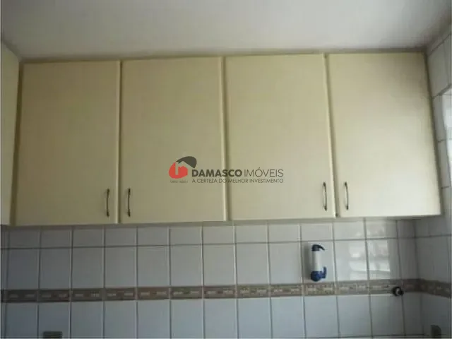 Sobrado com 518m² 3 quartos e 1 banheiro, à venda, no bairro Caxingui em São Paulo