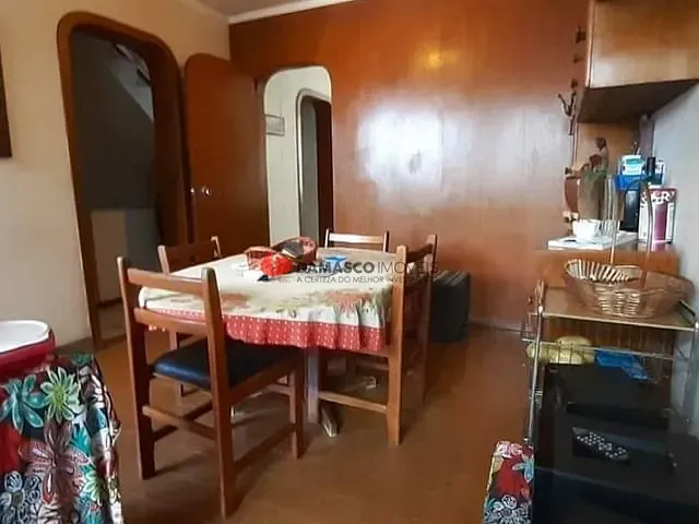 Sobrado com 193m² 3 quartos e 1 banheiro, à venda, no bairro Santa Maria em São Caetano do Sul