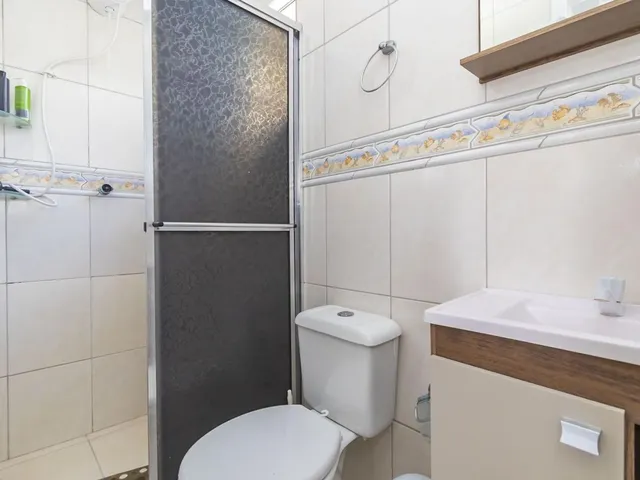 Casa 4 quartos e 3 banheiros, à venda, no bairro Cidade Industrial em Curitiba