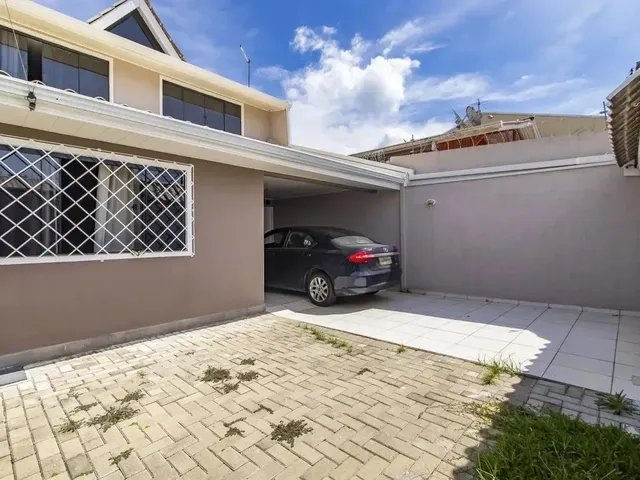 Sobrado com 144m² 4 quartos e 1 banheiro, à venda, no bairro Campo Comprido em Curitiba