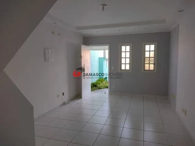 Sobrado para alugar, no bairro Osvaldo Cruz em São Caetano do Sul