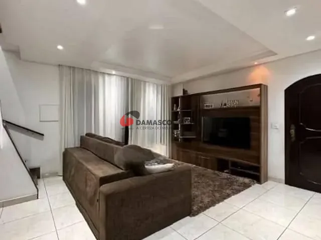Sobrado 4 quartos e 4 banheiros, à venda, no bairro Vila Curuçá em Santo André