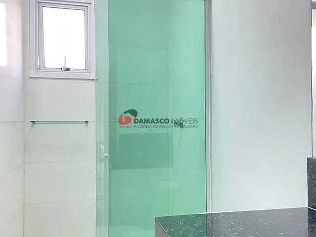 Sobrado 2 quartos e 2 banheiros, à venda, no bairro Vila Lucinda em Santo André