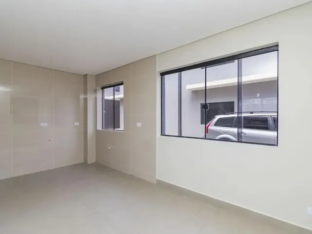 Sobrado 3 quartos e 1 banheiro, à venda, no bairro UBERABA em Curitiba