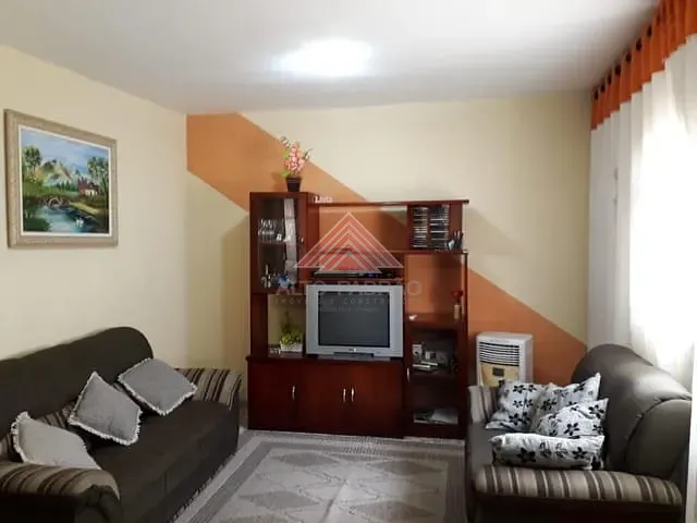 Sobrado com 215m² 2 quartos e 3 banheiros, à venda, no bairro Jardim Mauá em Mauá