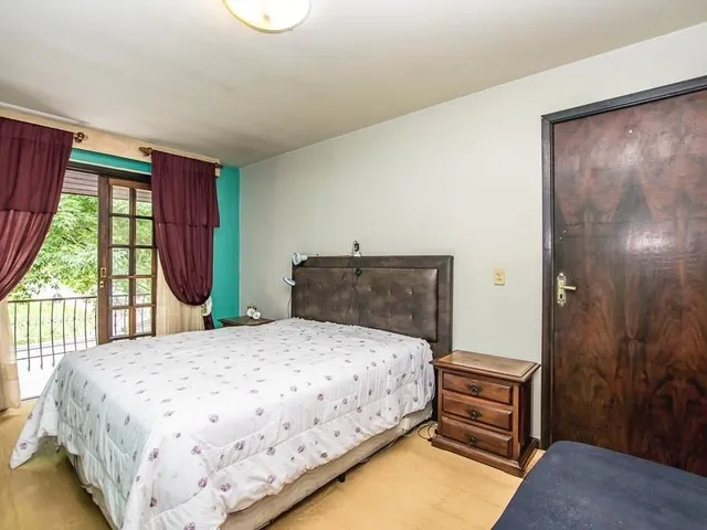 Casa com 109m² 4 quartos e 4 banheiros, à venda, no bairro Santo Inácio em Curitiba