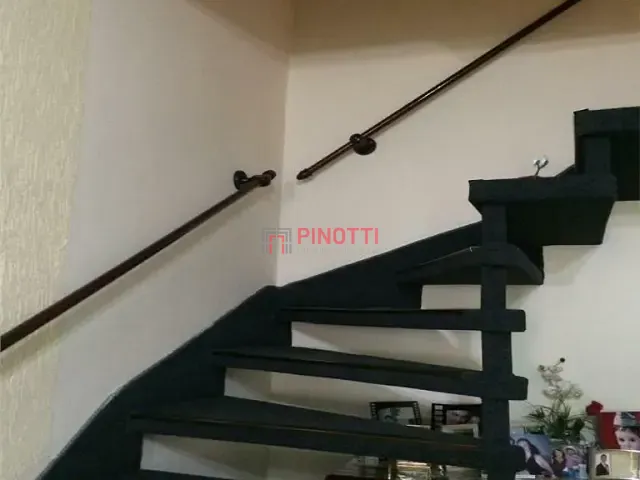 Sobrado 2 quartos e 2 banheiros, à venda, no bairro Nova Petrópolis em São Bernardo do Campo