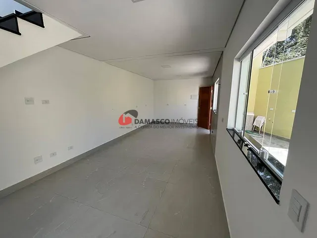 Sobrado 2 quartos e 3 banheiros, à venda, no bairro Parque Jaçatuba em Santo André